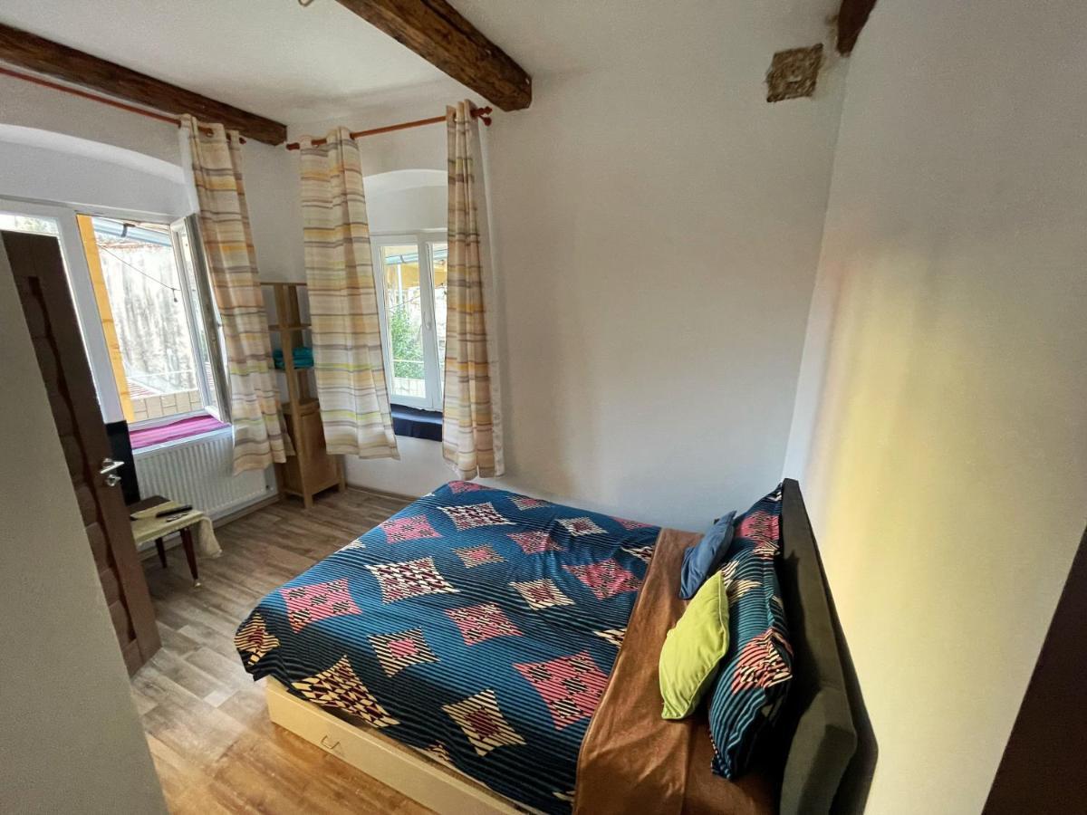 Vadim'S Guesthouse Сибиу Экстерьер фото